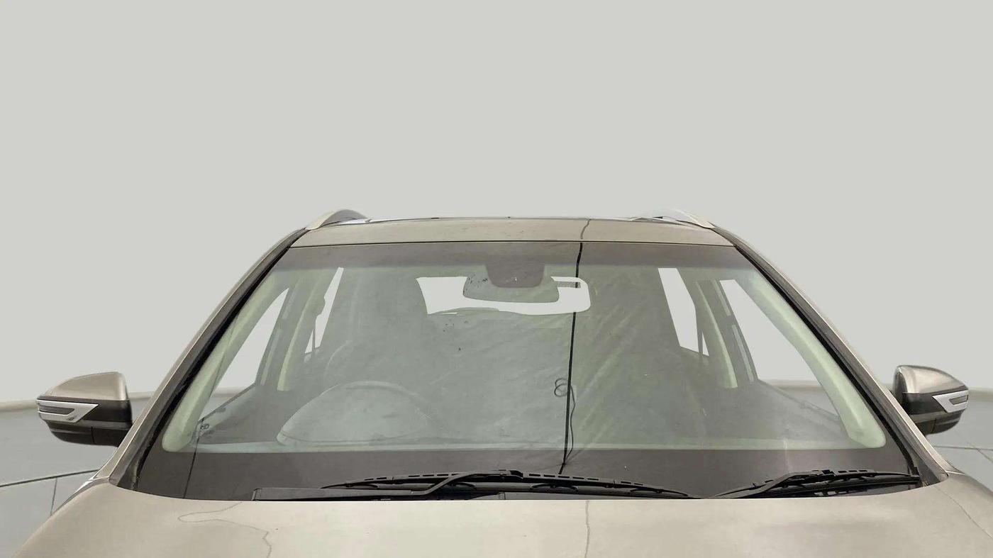 2019 MG HECTOR SHARP 1.5 DCT PETROL, CNG, Automatic, 25,105 km, Front Windshield
