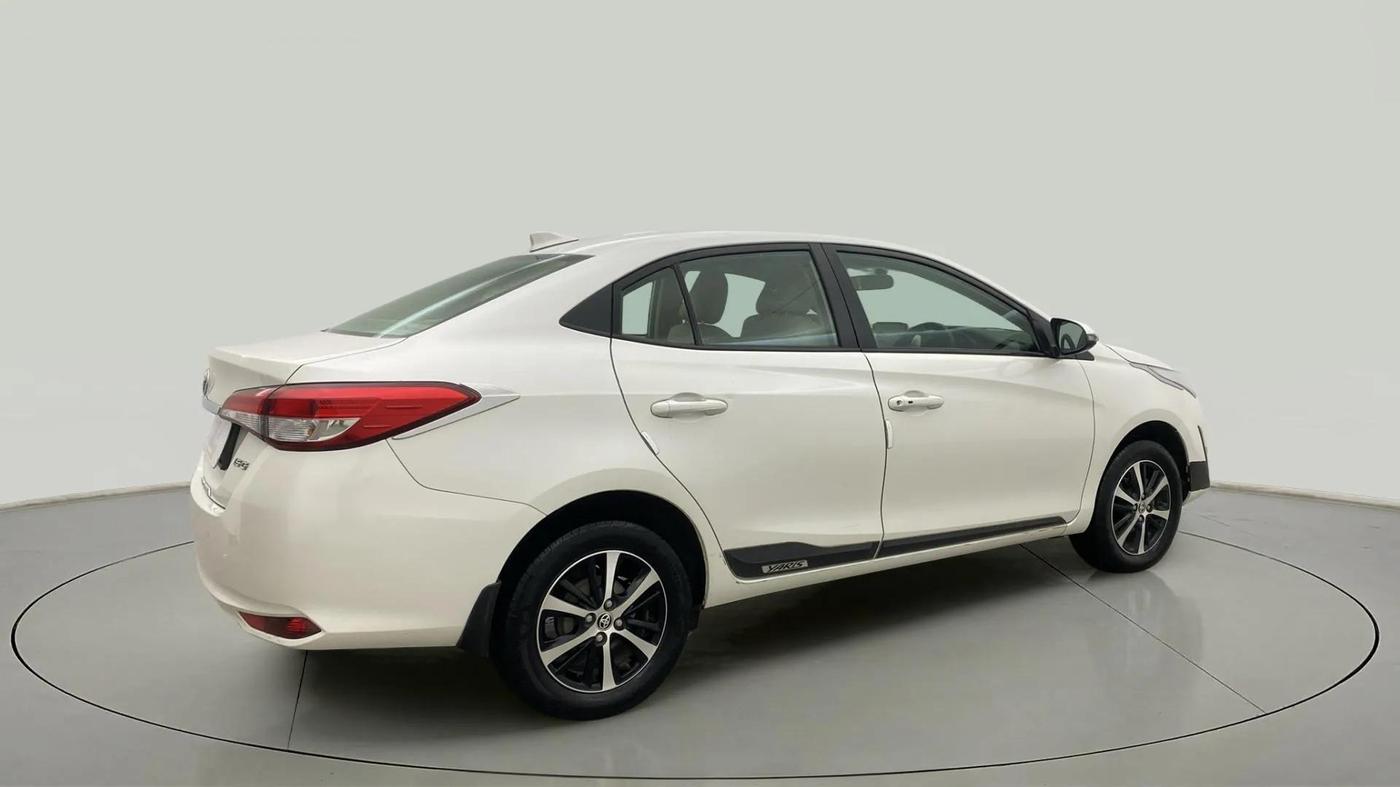 2021 Toyota YARIS G CVT, Petrol, Automatic, 62,501 km, Right Back Diagonal