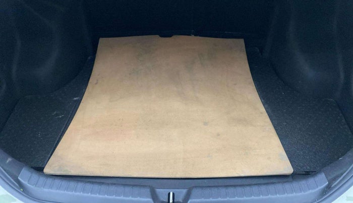 2021 Toyota YARIS G CVT, Petrol, Automatic, 62,501 km, Boot Inside