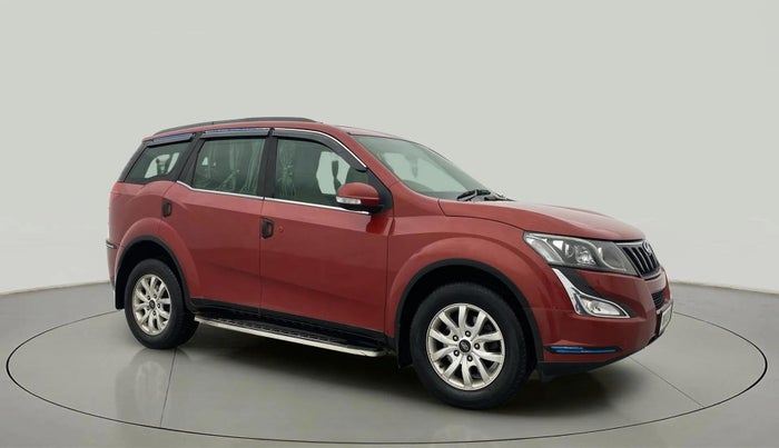 2017 Mahindra XUV500 W10 AT, Diesel, Automatic, 74,720 km, Right Front Diagonal