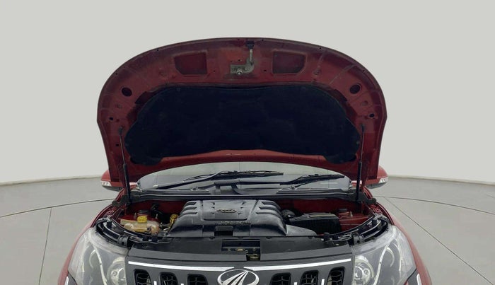 2017 Mahindra XUV500 W10 AT, Diesel, Automatic, 74,720 km, Open Bonet