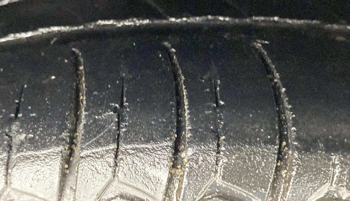 2021 Tata TIGOR XZ PETROL, Petrol, Manual, 95,737 km, Right Front Tyre Tread