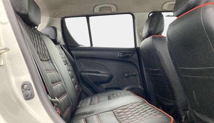 2015 Maruti Swift LXI (O), Petrol, Manual, 40,780 km, Right Side Rear Door Cabin