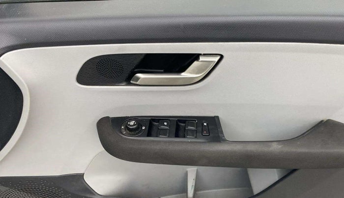 2020 Tata ALTROZ XZ DIESEL, Diesel, Manual, 70,517 km, Driver Side Door Panels Control