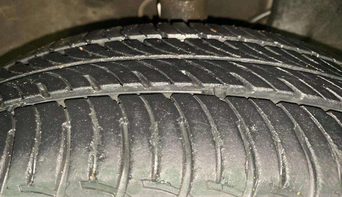 2020 Maruti New Wagon-R VXI 1.0, Petrol, Manual, 17,307 km, Right Front Tyre Tread