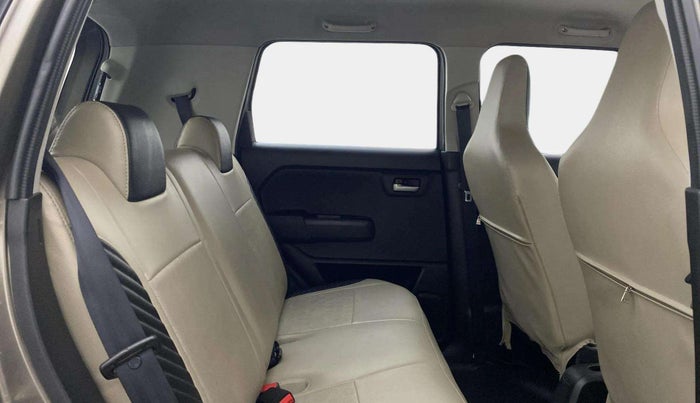2020 Maruti New Wagon-R VXI 1.0, Petrol, Manual, 17,307 km, Right Side Rear Door Cabin