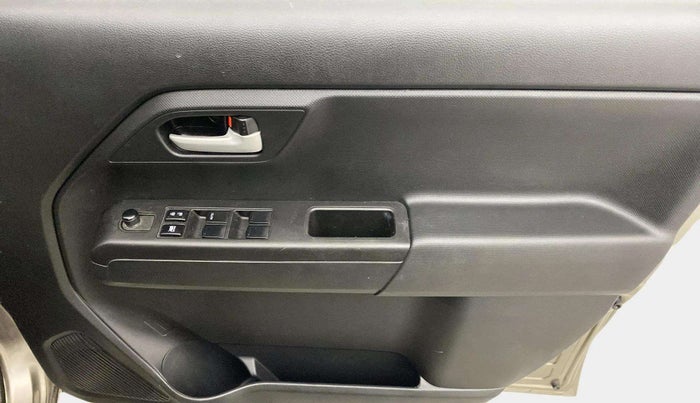 2020 Maruti New Wagon-R VXI 1.0, Petrol, Manual, 17,307 km, Driver Side Door Panels Control