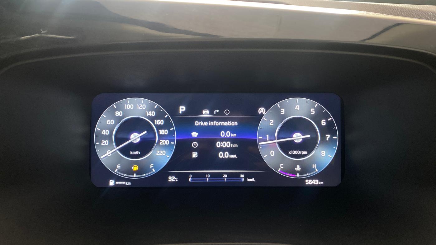 2024 KIA CARENS Luxury Plus 1.5 Turbo Petrol DCT 7 STR, Petrol, Automatic, 5,643 km, Odometer Image