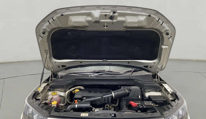 2019 Mahindra XUV300 W6 1.2 PETROL, Petrol, Manual, 26,329 km, Open Bonet