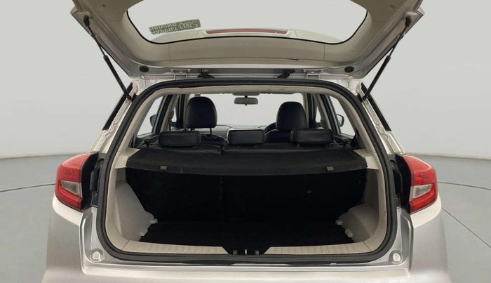 2019 Mahindra XUV300 W6 1.2 PETROL, Petrol, Manual, 26,329 km, Boot Open Zoomed View