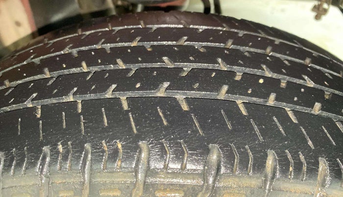 2015 Maruti Alto K10 VXI, Petrol, Manual, 1,13,381 km, Left Rear Tyre Tread