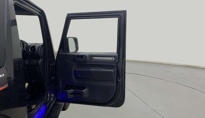 2022 Mahindra Thar LX D AT 4WD HT, Diesel, Automatic, 16,337 km, RHS Front Door