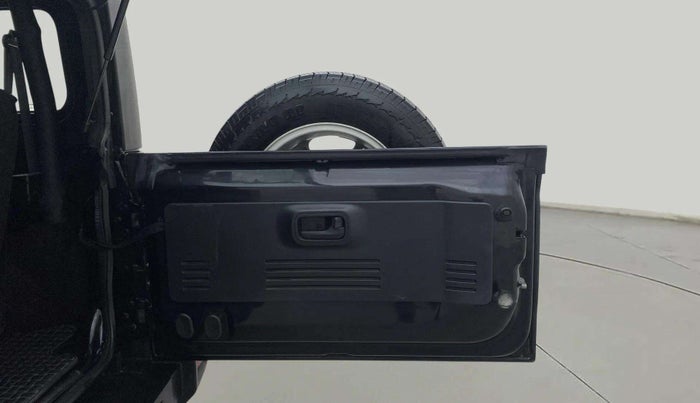 2022 Mahindra Thar LX D AT 4WD HT, Diesel, Automatic, 16,337 km, Boot Door Open