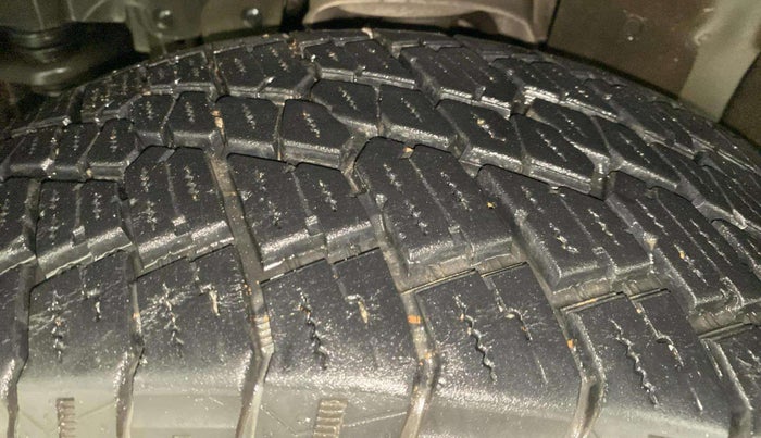 2022 Mahindra Thar LX D AT 4WD HT, Diesel, Automatic, 16,337 km, Left Front Tyre Tread