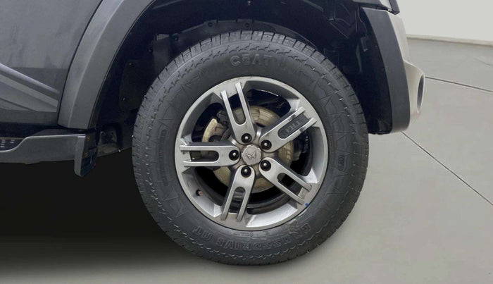 2022 Mahindra Thar LX D AT 4WD HT, Diesel, Automatic, 16,337 km, Right Front Wheel