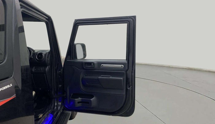 2022 Mahindra Thar LX D AT 4WD HT, Diesel, Automatic, 16,337 km, RHS Rear Door
