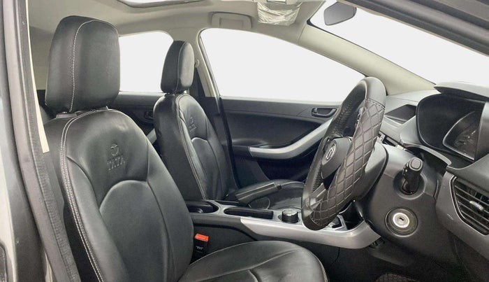 2021 Tata NEXON XMA SUNROOF PETROL, Petrol, Automatic, 20,115 km, Right Side Front Door Cabin