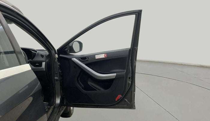2021 Tata NEXON XMA SUNROOF PETROL, Petrol, Automatic, 20,115 km, RHS Front Door