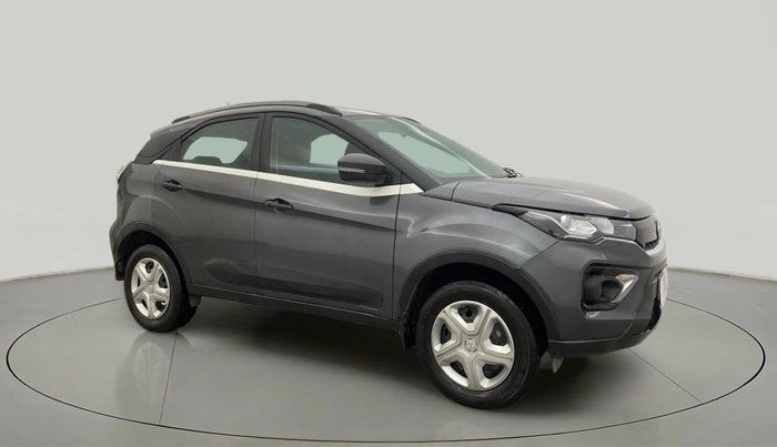 2021 Tata NEXON XMA SUNROOF PETROL, Petrol, Automatic, 20,115 km, Right Front Diagonal
