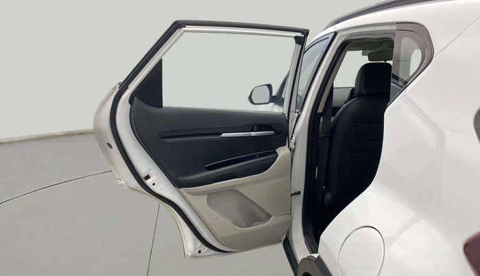 2021 KIA SONET HTX 1.0 IMT, Petrol, Manual, 54,681 km, LHS Rear Door