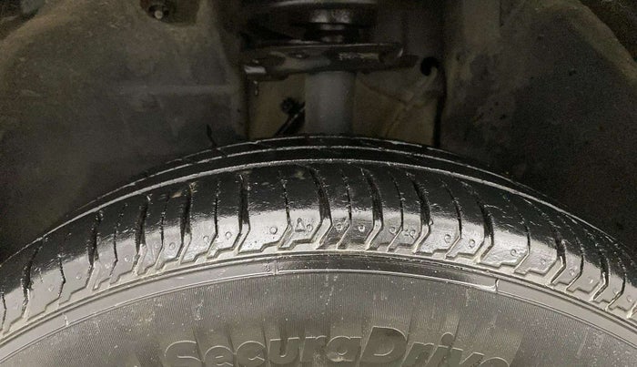 2023 Tata PUNCH ADVENTURE MT, Petrol, Manual, 34,437 km, Left Front Tyre Tread
