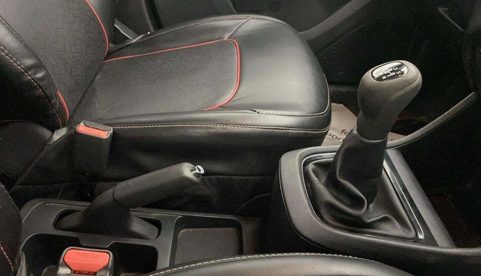2023 Tata PUNCH ADVENTURE MT, Petrol, Manual, 34,437 km, Gear Lever