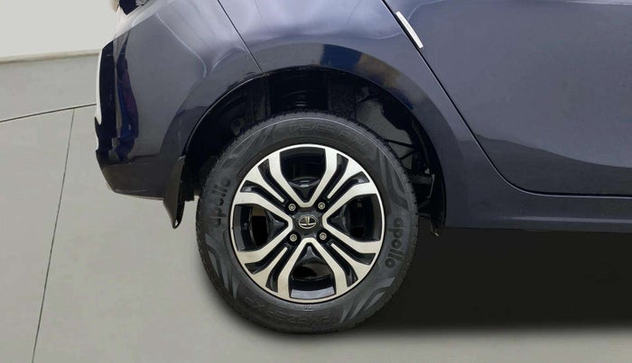 2022 Tata TIGOR XZ PLUS CNG, CNG, Manual, 30,720 km, Right Rear Wheel