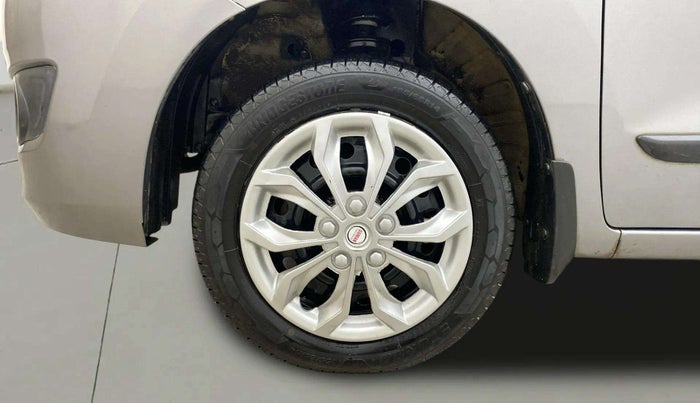 2017 Maruti Wagon R 1.0 VXI OPT, Petrol, Manual, 61,371 km, Left Front Wheel