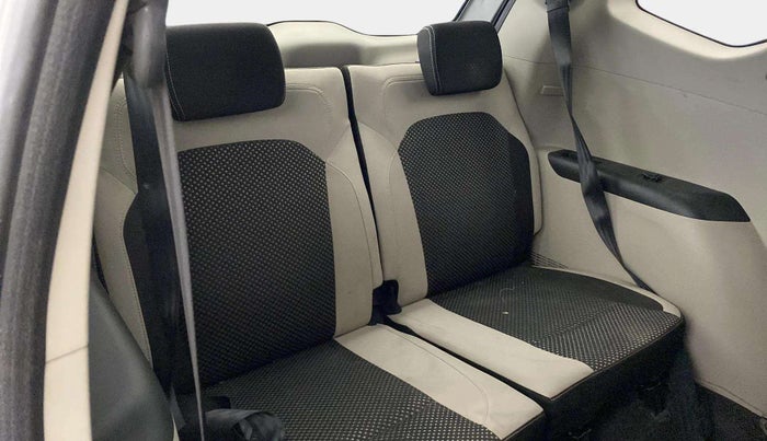 2020 Renault TRIBER RXZ AMT, Petrol, Automatic, 23,121 km, Third Seat Row ( optional )