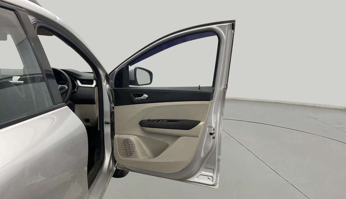 2020 Renault TRIBER RXZ AMT, Petrol, Automatic, 23,121 km, RHS Front Door