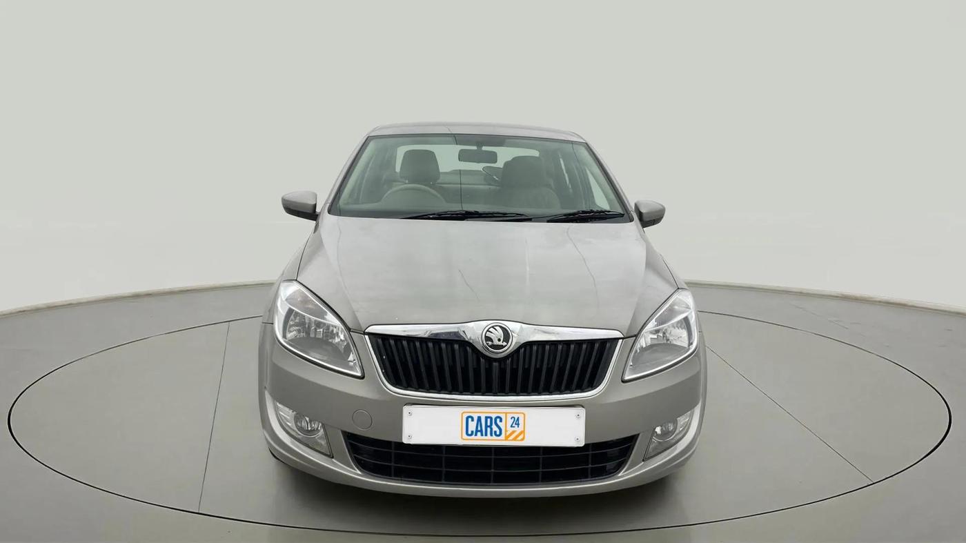 2016 Skoda Rapid AMBITION 1.6 MPI MT, Petrol, Manual, 20,031 km, Front