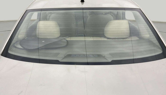 2016 Skoda Rapid AMBITION 1.6 MPI MT, Petrol, Manual, 19,840 km, Rear Windshield