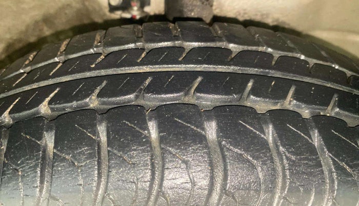 2016 Maruti Wagon R 1.0 VXI, Petrol, Manual, 12,276 km, Right Front Tyre Tread