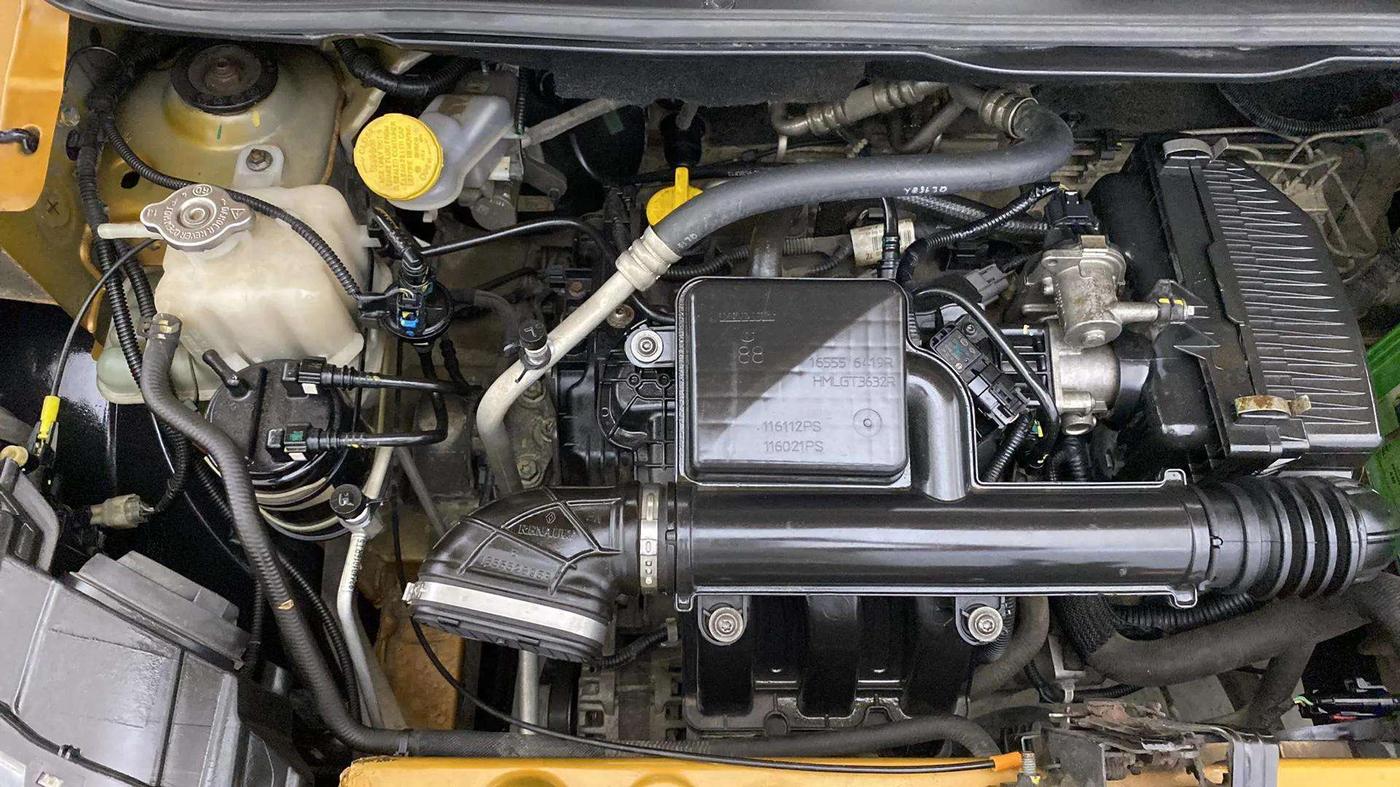 2019 Renault TRIBER RXZ, Petrol, Manual, 51,397 km, Engine View - Right
