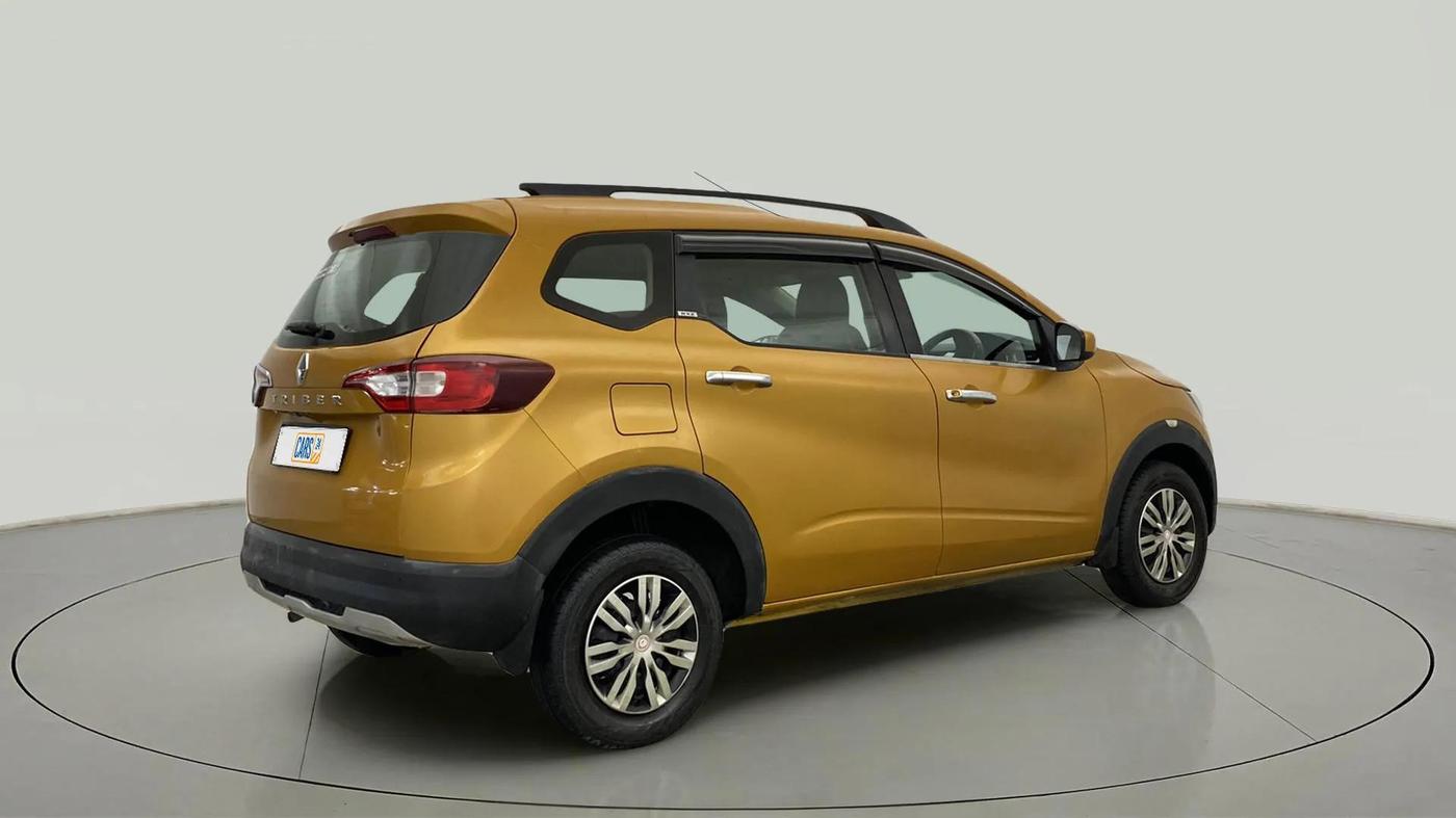 2019 Renault TRIBER RXZ, Petrol, Manual, 51,397 km, Right Back Diagonal