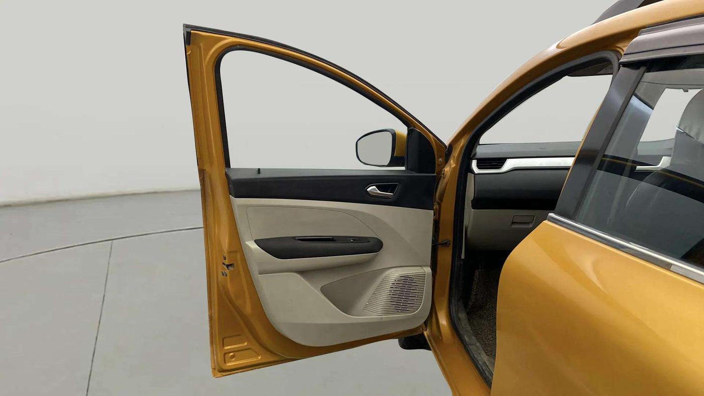 2019 Renault TRIBER RXZ, Petrol, Manual, 51,397 km, LHS Front Door