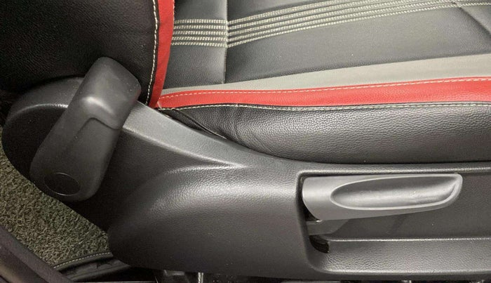 2019 Skoda Rapid STYLE 1.5 TDI AT, Diesel, Automatic, 43,958 km, Driver Side Adjustment Panel