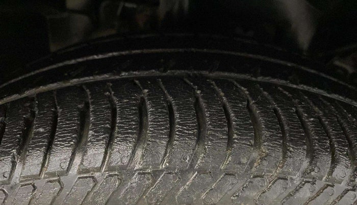 2018 Ford Ecosport TITANIUM 1.5L PETROL, Petrol, Manual, 46,091 km, Right Front Tyre Tread
