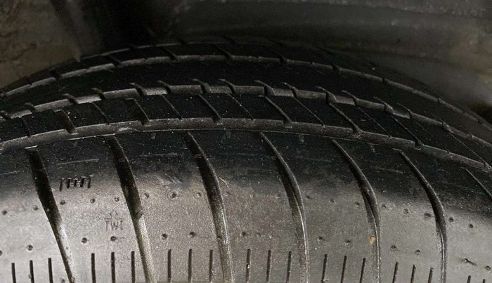 2021 Honda Amaze 1.2L I-VTEC S, Petrol, Manual, 46,369 km, Right Rear Tyre Tread
