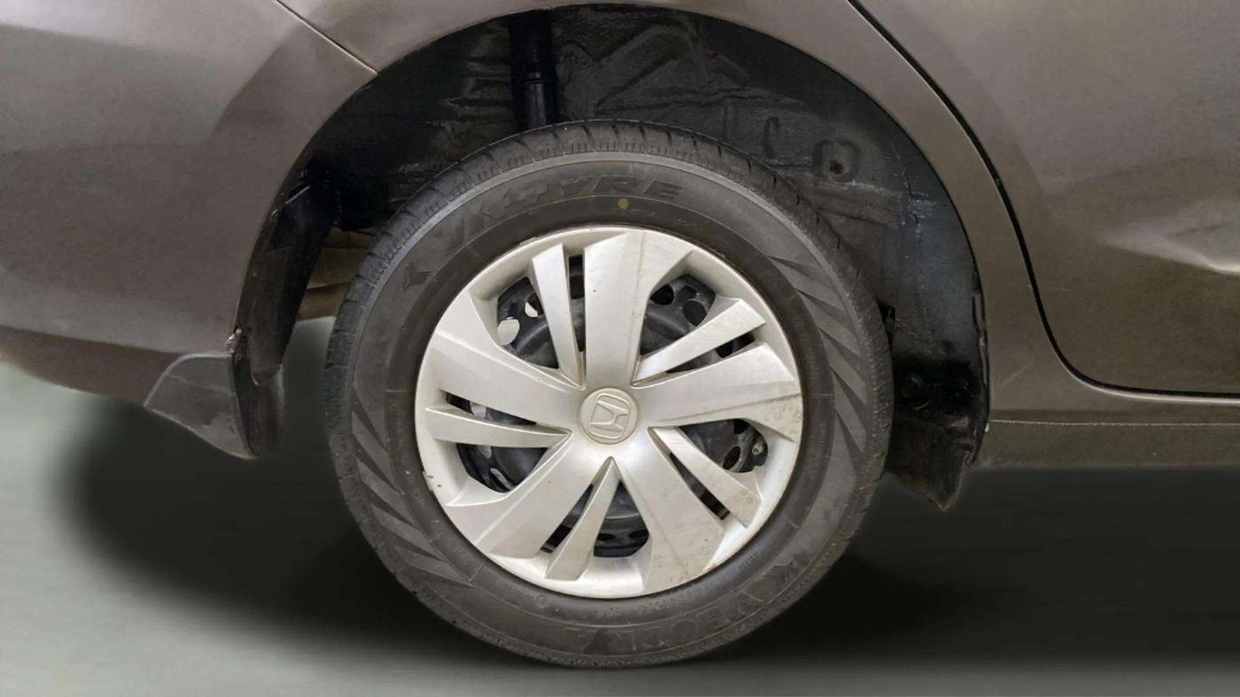 2021 Honda Amaze 1.2L I-VTEC S, Petrol, Manual, 46,369 km, Right Rear Wheel