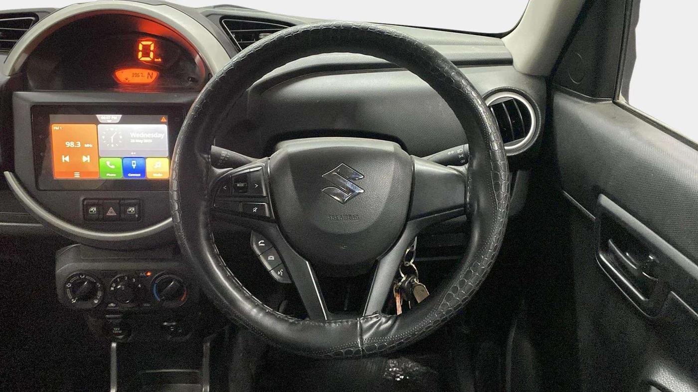 2023 Maruti S PRESSO VXI PLUS (O) AMT, Petrol, Automatic, 4,004 km, Steering Wheel Close Up