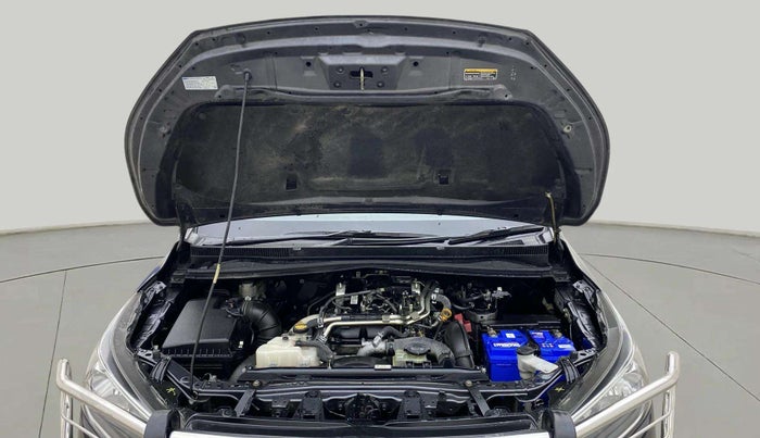 2016 Toyota Innova Crysta 2.8 GX AT 7 STR, Diesel, Automatic, 67,922 km, Open Bonet
