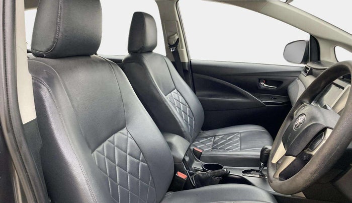 2016 Toyota Innova Crysta 2.8 GX AT 7 STR, Diesel, Automatic, 67,922 km, Right Side Front Door Cabin