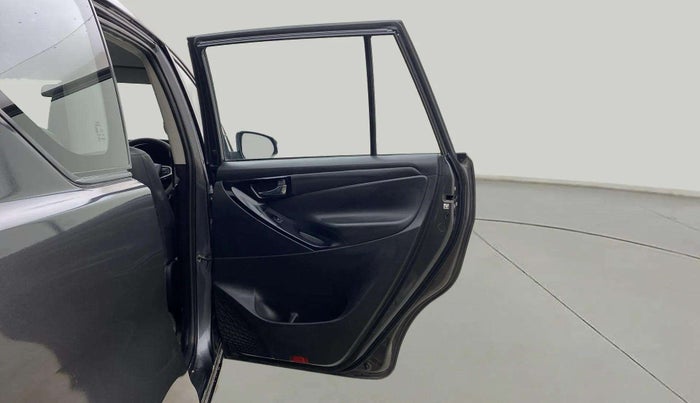 2016 Toyota Innova Crysta 2.8 GX AT 7 STR, Diesel, Automatic, 67,922 km, RHS Rear Door