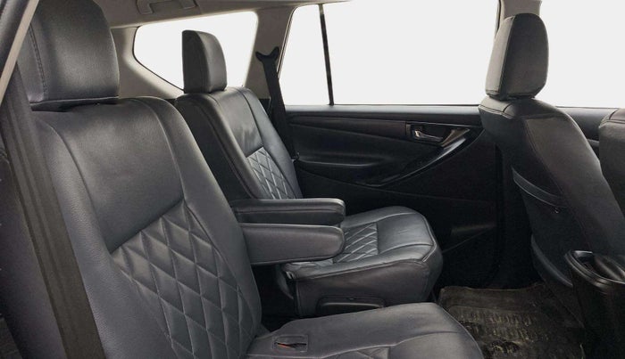 2016 Toyota Innova Crysta 2.8 GX AT 7 STR, Diesel, Automatic, 67,922 km, Right Side Rear Door Cabin