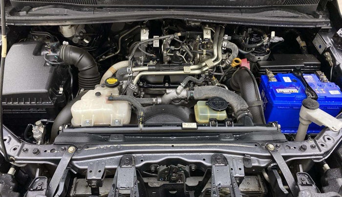 2016 Toyota Innova Crysta 2.8 GX AT 7 STR, Diesel, Automatic, 67,922 km, Engine View