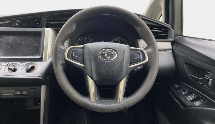 2016 Toyota Innova Crysta 2.8 GX AT 7 STR, Diesel, Automatic, 67,922 km, Steering Wheel Close Up