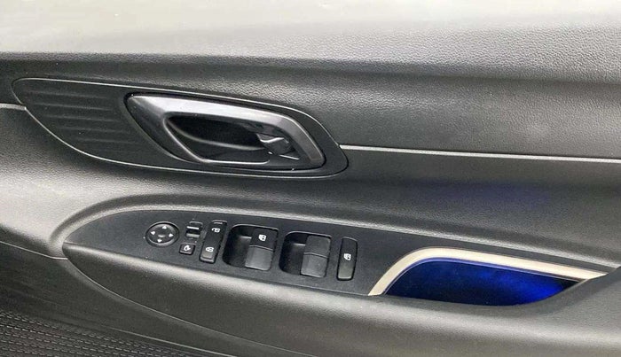 2021 Hyundai NEW I20 ASTA (O) 1.5 CRDI MT, Diesel, Manual, 52,684 km, Driver Side Door Panels Control