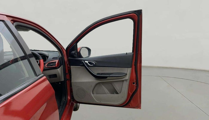 2017 Tata Tiago XZA PETROL, Petrol, Automatic, 66,262 km, RHS Front Door