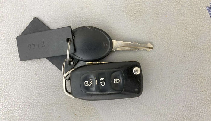 2017 Tata Tiago XZA PETROL, Petrol, Automatic, 66,262 km, Key Close Up